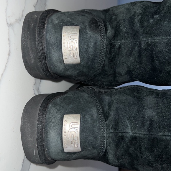 Women’s Ugg Boots - Picture 5 of 7